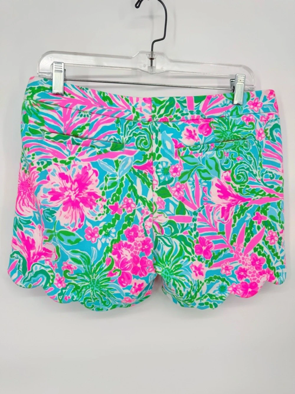 Lilly Pulitzer Buttercup Scallop Hem Shorts Sz 4 Leaf It Wild Pink Blue Floral - Picture 4 of 12
